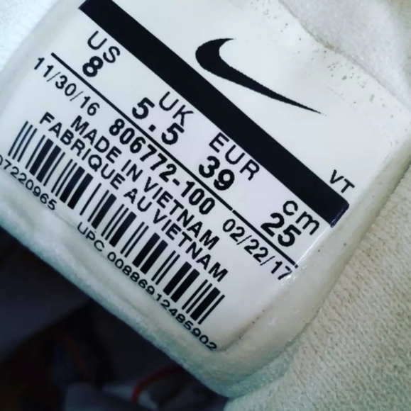 Women's Nike Air Max 2016 Running Shoes 806772-100 Size 8 Summit White - Picture 6 of 6